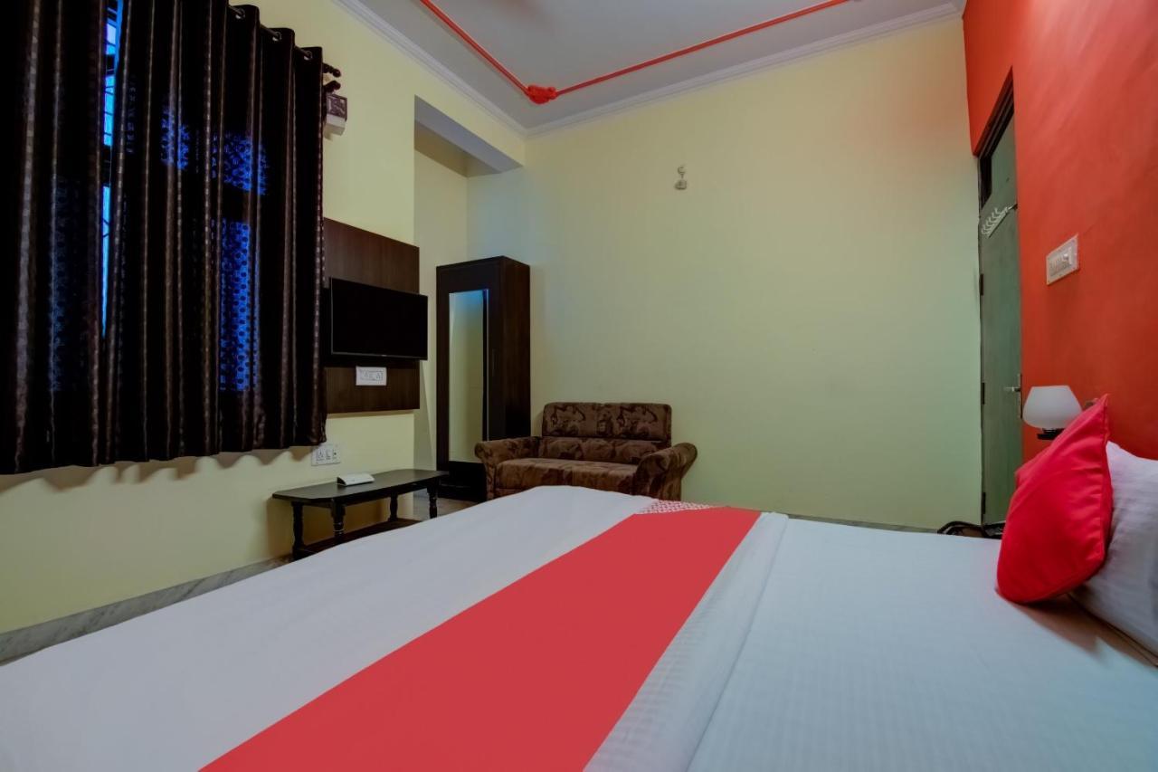 Oyo Hotel Malhotra ジャイプール エクステリア 写真